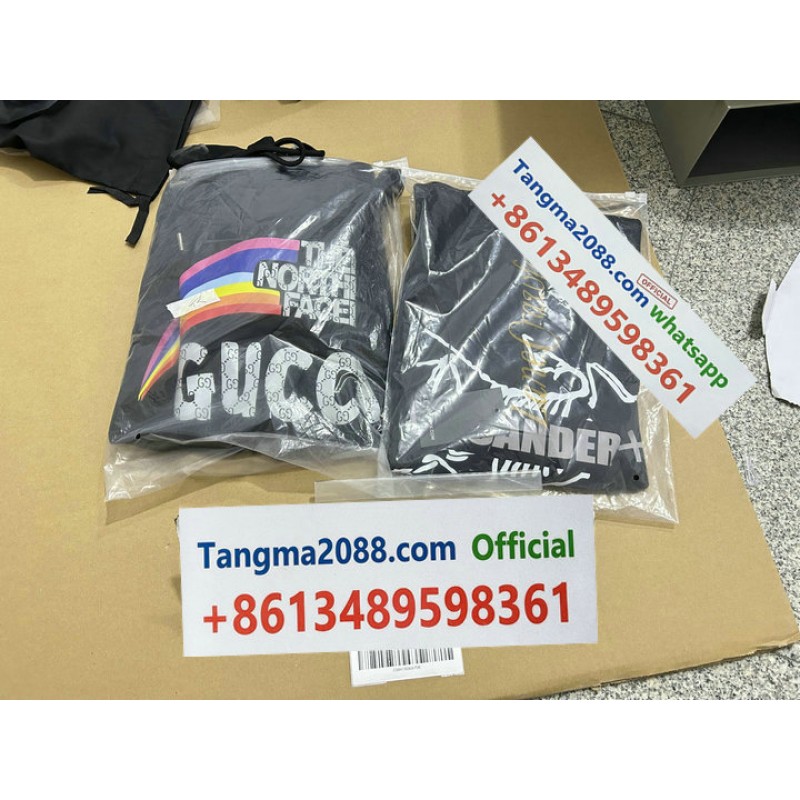 tangma2088 outlet Gucci The North Face Alexander W...